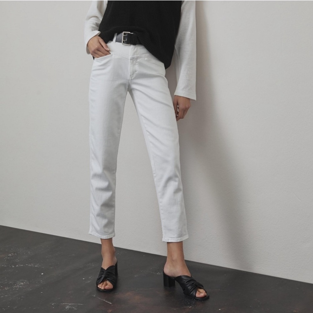 Closed Starlet Made in Italy Pedal Pusher White Denim Jeans Size 26 Distressed